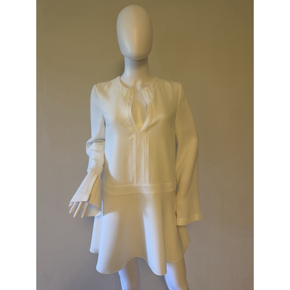 Elizabeth and James White Carson Long V Neck Mini Dress Size 2